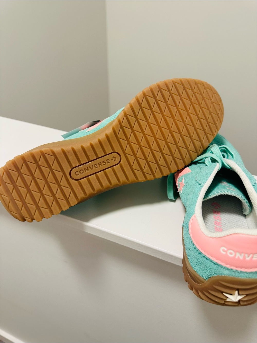 Converse Suede Tennis Sneakers in Mint with Pink Accents NWT - Picture 8 of 8